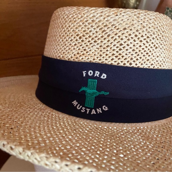 Vintage Ford Mustang logo straw hat - Picture 2 of 6